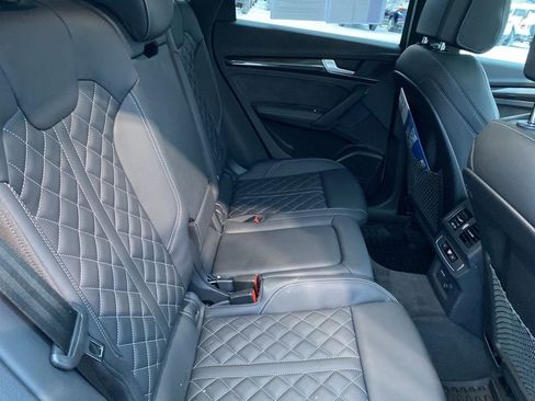 Used 2024 Audi SQ5 Premium Plus image 12