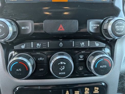 Used 2022 RAM 1500 Laramie w/ Sport Appearance Package image 17