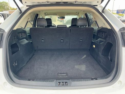 Used 2020 Ford Edge SEL image 6