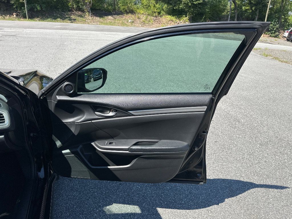 Used 2019 Honda Civic Sport image 21