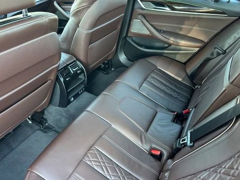 Used 2022 BMW M550i xDrive w/ Executive Package image 14