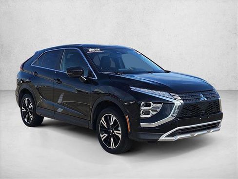 Used 2023 Mitsubishi Eclipse Cross SE image 3