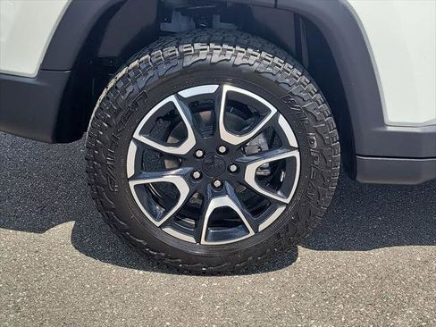 Certified 2024 Jeep Compass Trailhawk AWD/4WD image 6