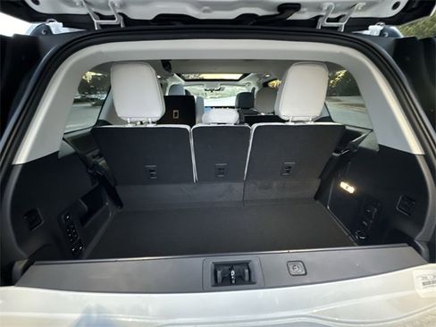 New 2025 Lincoln Navigator Reserve image 25