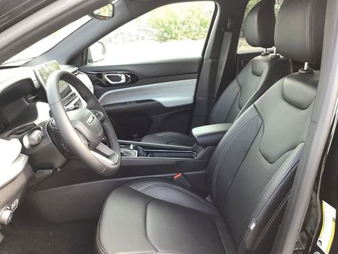 New 2025 Jeep Compass Limited w/ Elite Group image 12