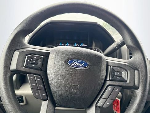 Used 2017 Ford F350 XL w/ Power Equipment Group AWD/4WD image 11