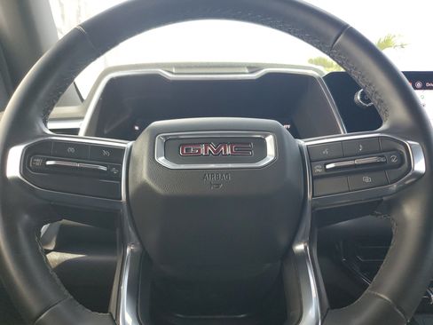 Used 2025 GMC Canyon Elevation RWD image 23