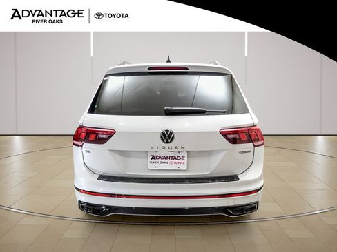 Used 2023 Volkswagen Tiguan SE R-Line AWD/4WD image 6