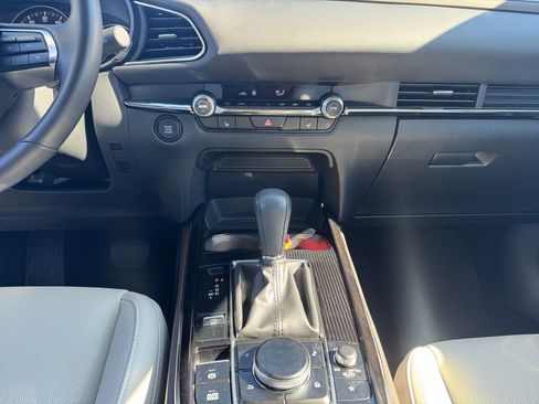 Used 2025 MAZDA CX-30 AWD 2.5 S w/ Premium Package image 11