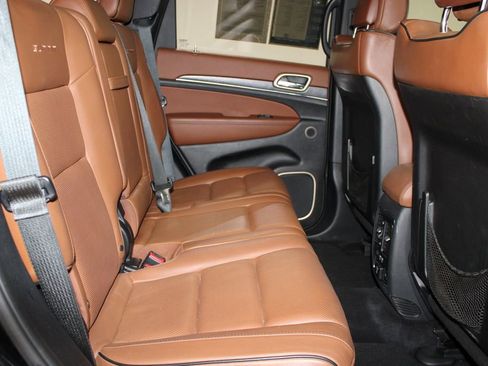 Used 2017 Jeep Grand Cherokee Summit image 29