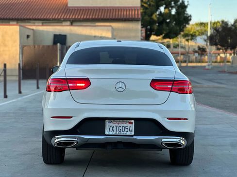 Used 2017 Mercedes-Benz GLC 300 4MATIC Coupe image 6