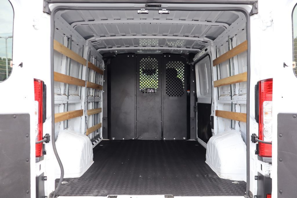 Used 2025 RAM ProMaster 2500 w/ U-Haul Equipment Group FWD image 11