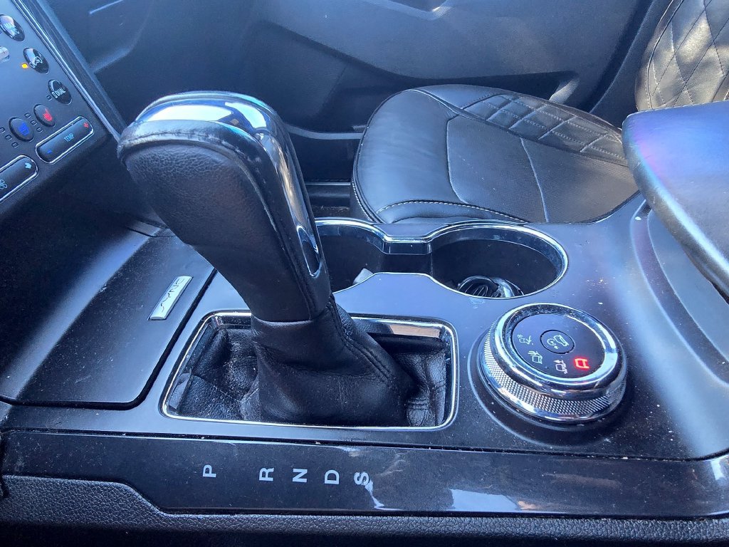Used 2018 Ford Explorer Platinum AWD/4WD image 34