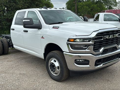 New 2026 RAM 3500 Tradesman w/ Chrome Appearance Group A image 3