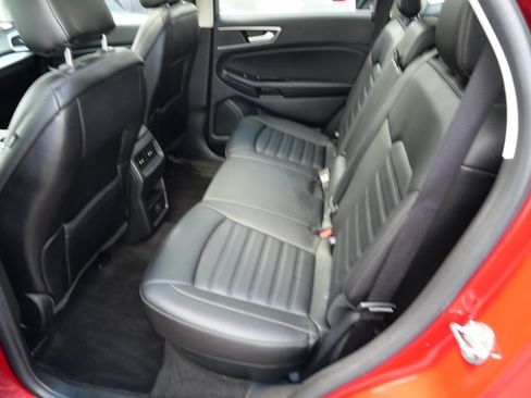 Used 2020 Ford Edge SEL w/ Cold Weather Package AWD/4WD image 21