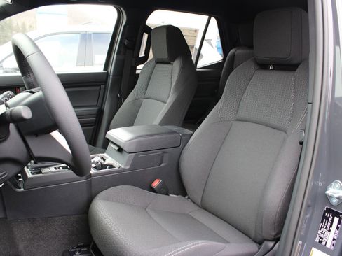 New 2026 Toyota 4Runner SR5 image 18