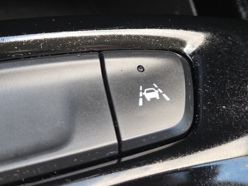 Used 2024 Chevrolet Trax ACTIV FWD image 10