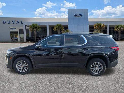 Used 2023 Chevrolet Traverse LT FWD image 7
