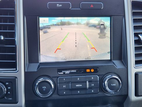 Used 2021 Ford F250 Lariat w/ Lariat Value Package AWD/4WD image 12