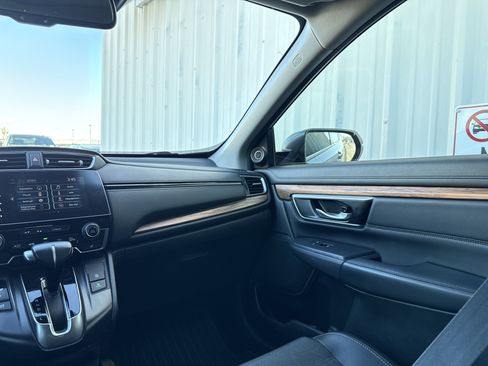 Used 2021 Honda CR-V Touring image 19
