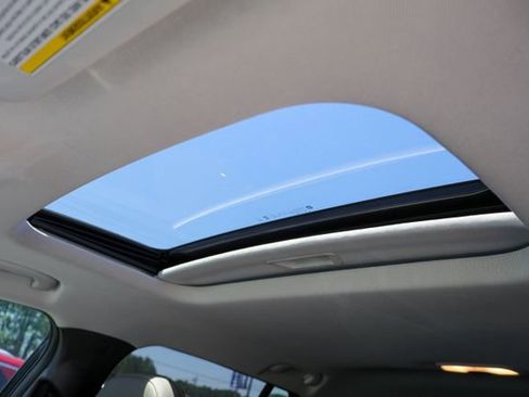 Certified 2024 Chevrolet Trax ACTIV w/ Sunroof Package FWD image 12