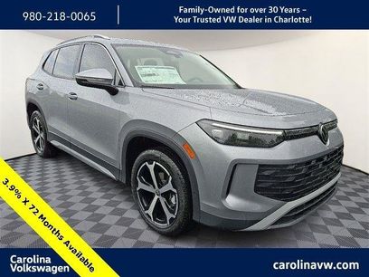 New 2025 Volkswagen Tiguan SE