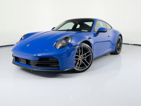 Certified 2025 Porsche 911 Carrera RWD image 6