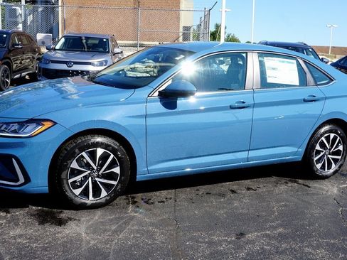 New 2025 Volkswagen Jetta S image 2