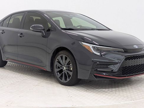 Used 2023 Toyota Corolla SE image 6