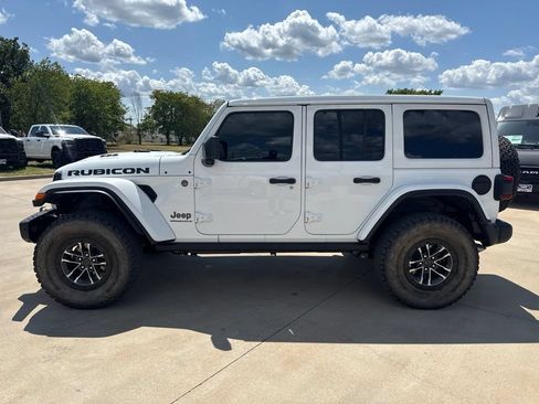 Used 2024 Jeep Wrangler Unlimited Rubicon 392 AWD/4WD image 4