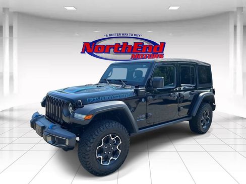 Used 2023 Jeep Wrangler Unlimited Rubicon 4xe w/ Cold Weather Group AWD/4WD image 7