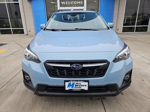 Used 2018 Subaru Crosstrek 2.0i Premium w/ Eyesight System image 2