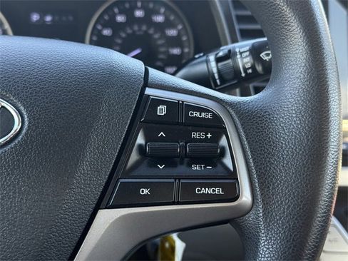 Used 2018 Hyundai Elantra SEL image 11