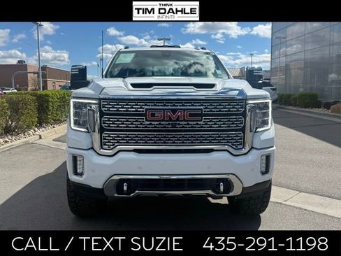 Used 2022 GMC Sierra 3500 Denali w/ Denali Ultimate Package AWD/4WD image 4