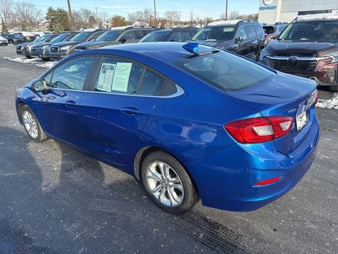 Used 2019 Chevrolet Cruze LT w/ Convenience Package image 5