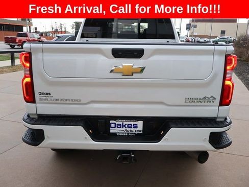 Used 2024 Chevrolet Silverado 3500 High Country w/ High Country Premium Package image 7