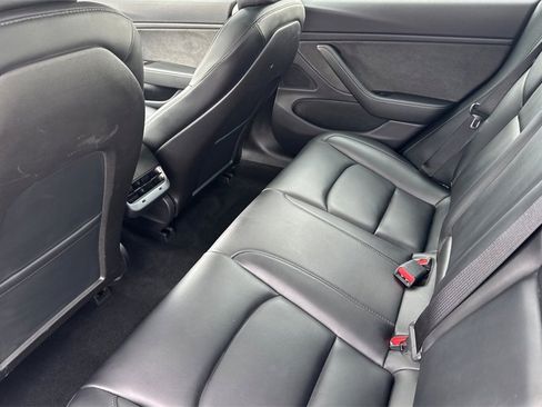 Used 2019 Tesla Model 3 Mid Range image 12