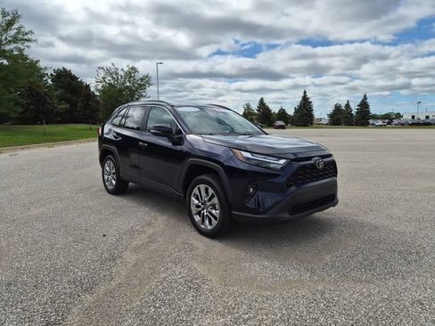 Used 2025 Toyota RAV4 XLE Premium w/ Weather Package AWD/4WD image 4