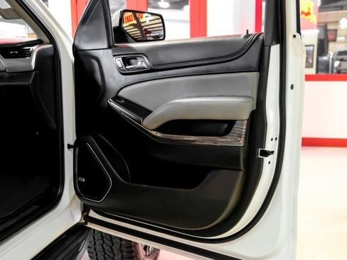 Used 2019 Chevrolet Tahoe LT AWD/4WD image 45