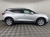 Used 2019 Chevrolet Blazer LT image 2