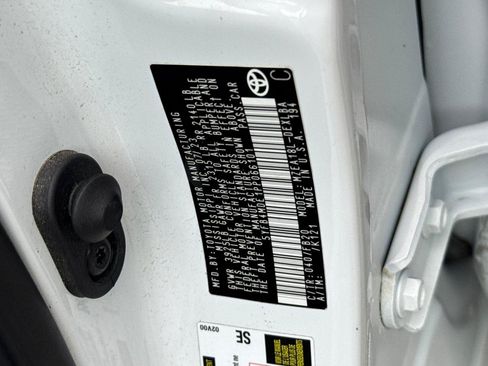 Used 2023 Toyota Corolla LE FWD image 30