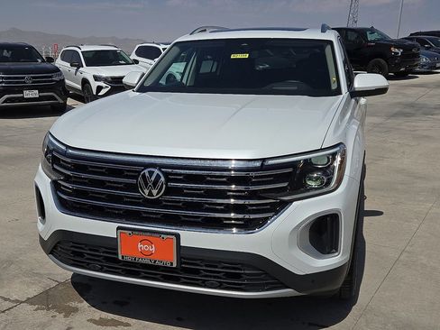 Used 2025 Volkswagen Atlas SEL image 4