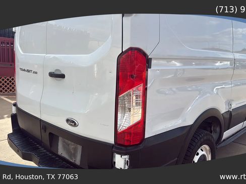 Used 2019 Ford Transit 250 130 Low Roof image 18