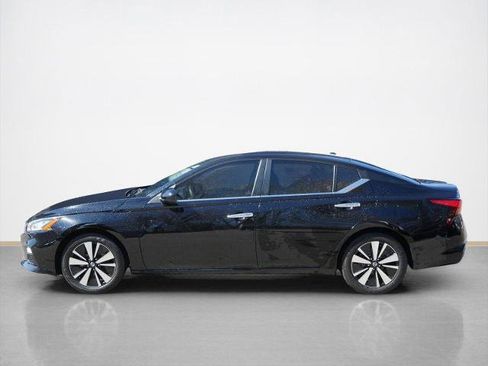 Certified 2022 Nissan Altima 2.5 SV FWD image 6