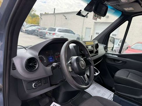 Used 2019 Mercedes-Benz Sprinter 144 image 43