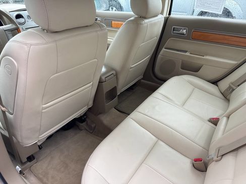 Used 2006 Lincoln Zephyr image 19