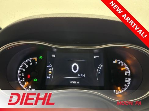 Used 2020 Jeep Grand Cherokee Altitude image 27