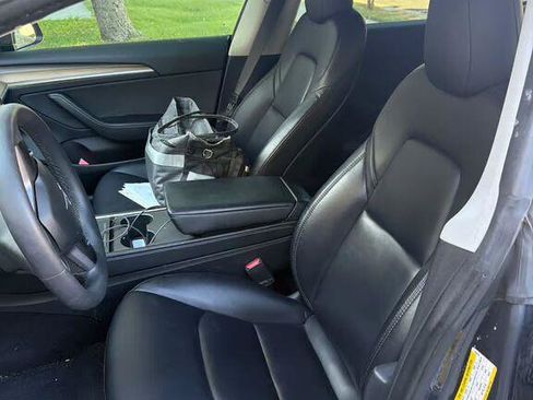Used 2022 Tesla Model 3 Long Range AWD/4WD image 5
