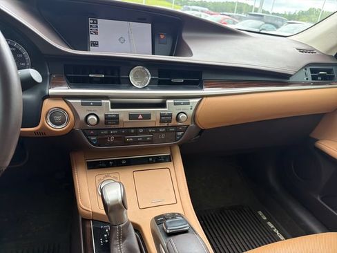 Used 2017 Lexus ES 350 FWD image 11