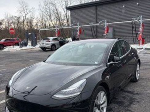 Used 2018 Tesla Model 3 Long Range AWD/4WD image 2